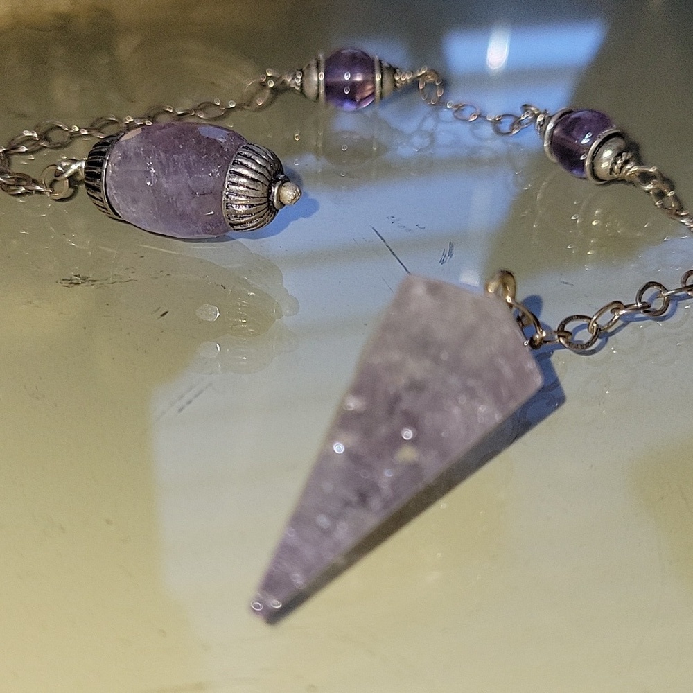Amethyst Pendulum Crystal 🔮 - Picture 2 of 4